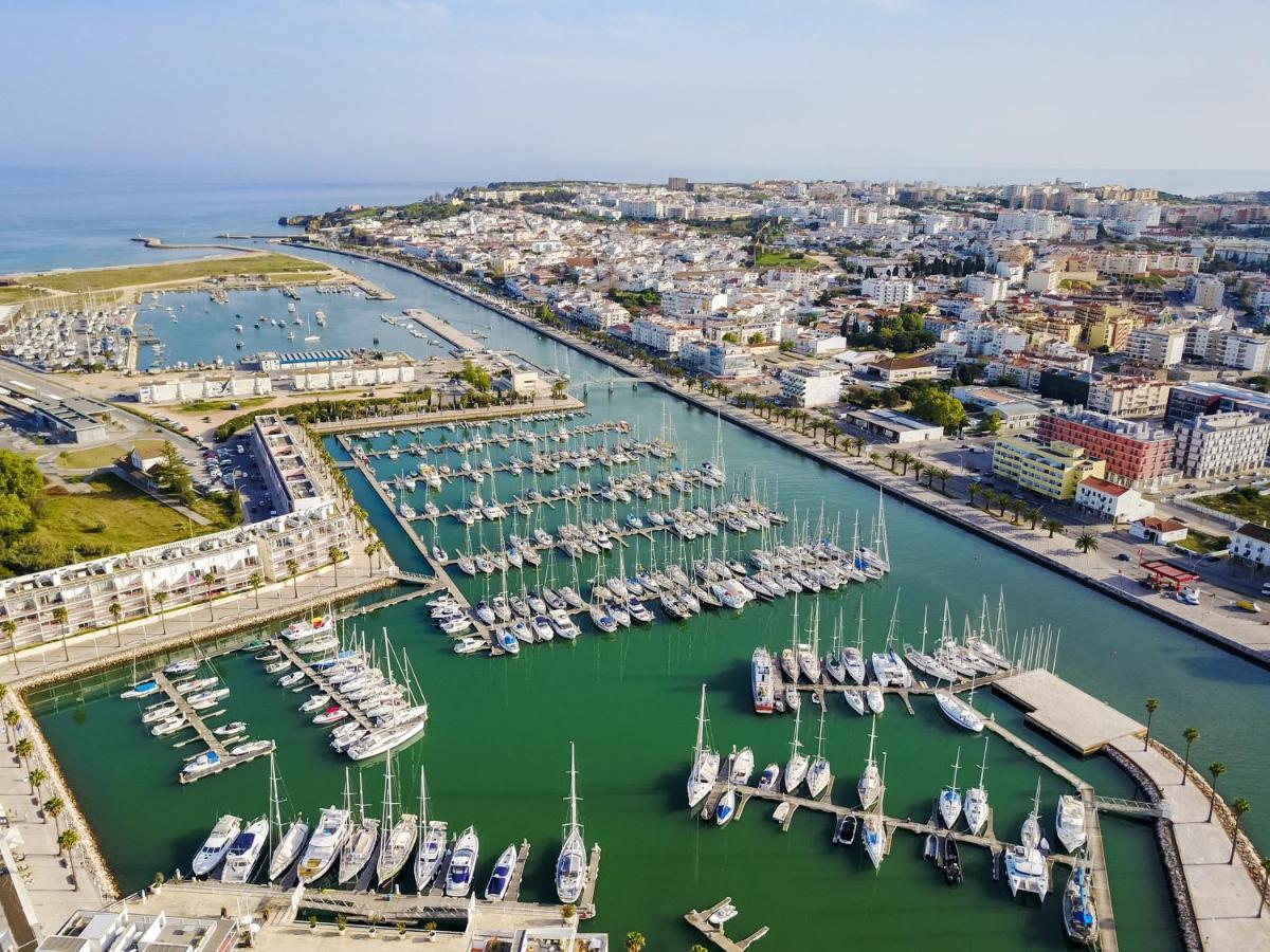 Marina Lovers By Seewest Lagos Luaran gambar